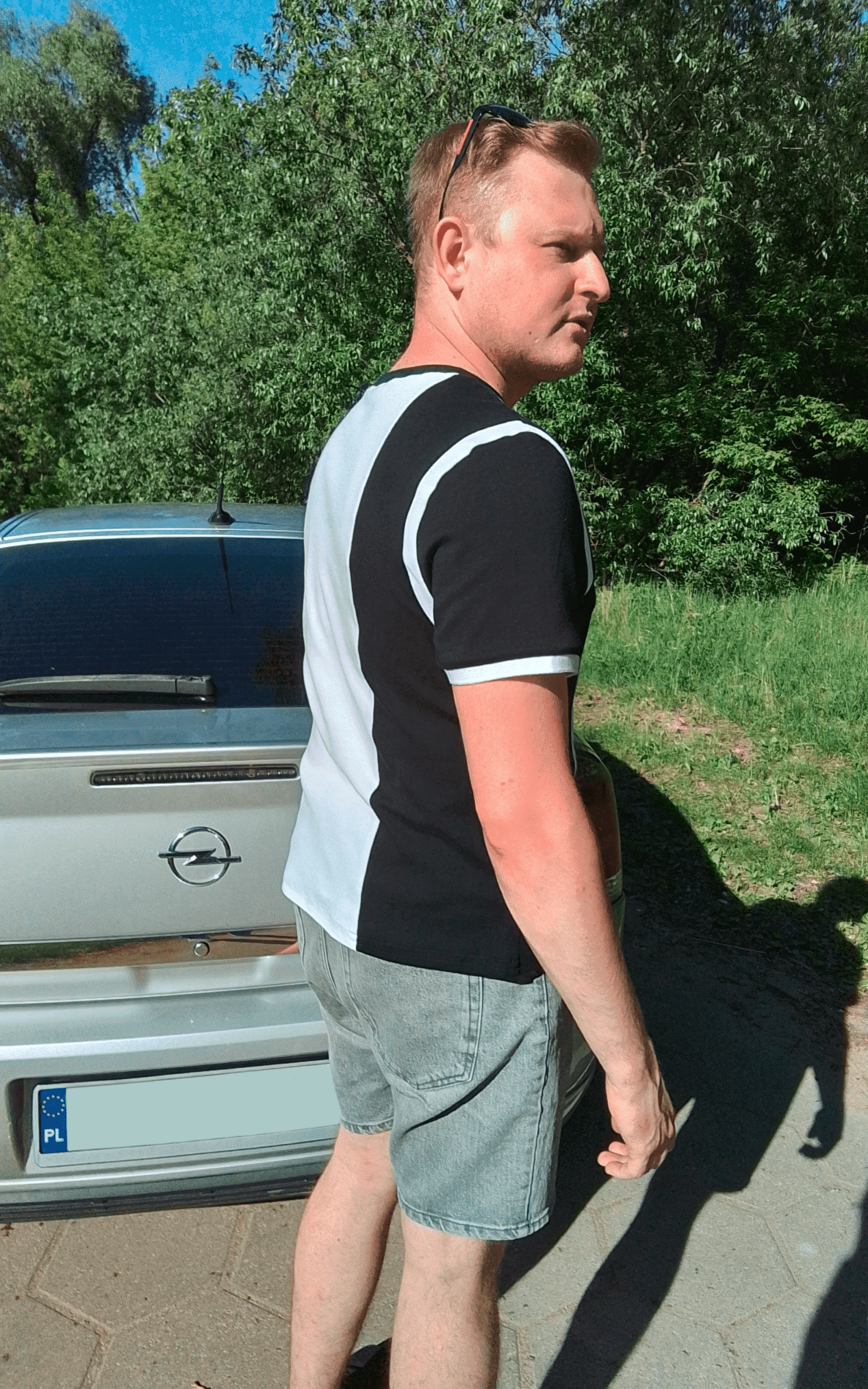 WYKRÓJ MĘSKIEGO T-SHIRTA - obrazek 9