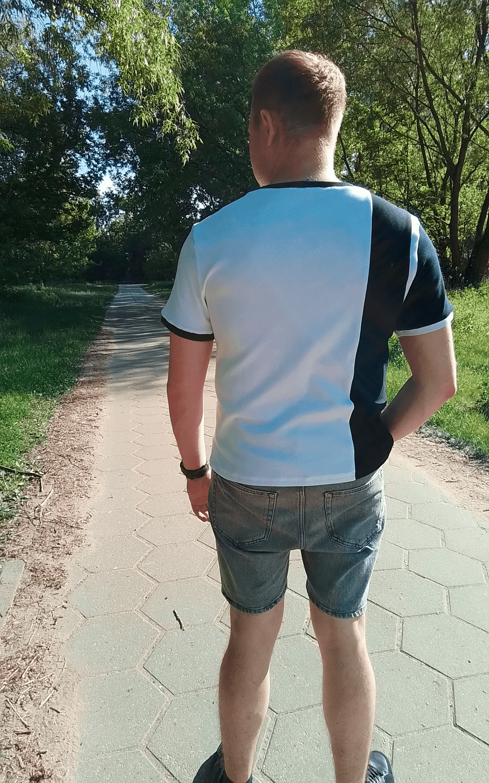 WYKRÓJ MĘSKIEGO T-SHIRTA - obrazek 3