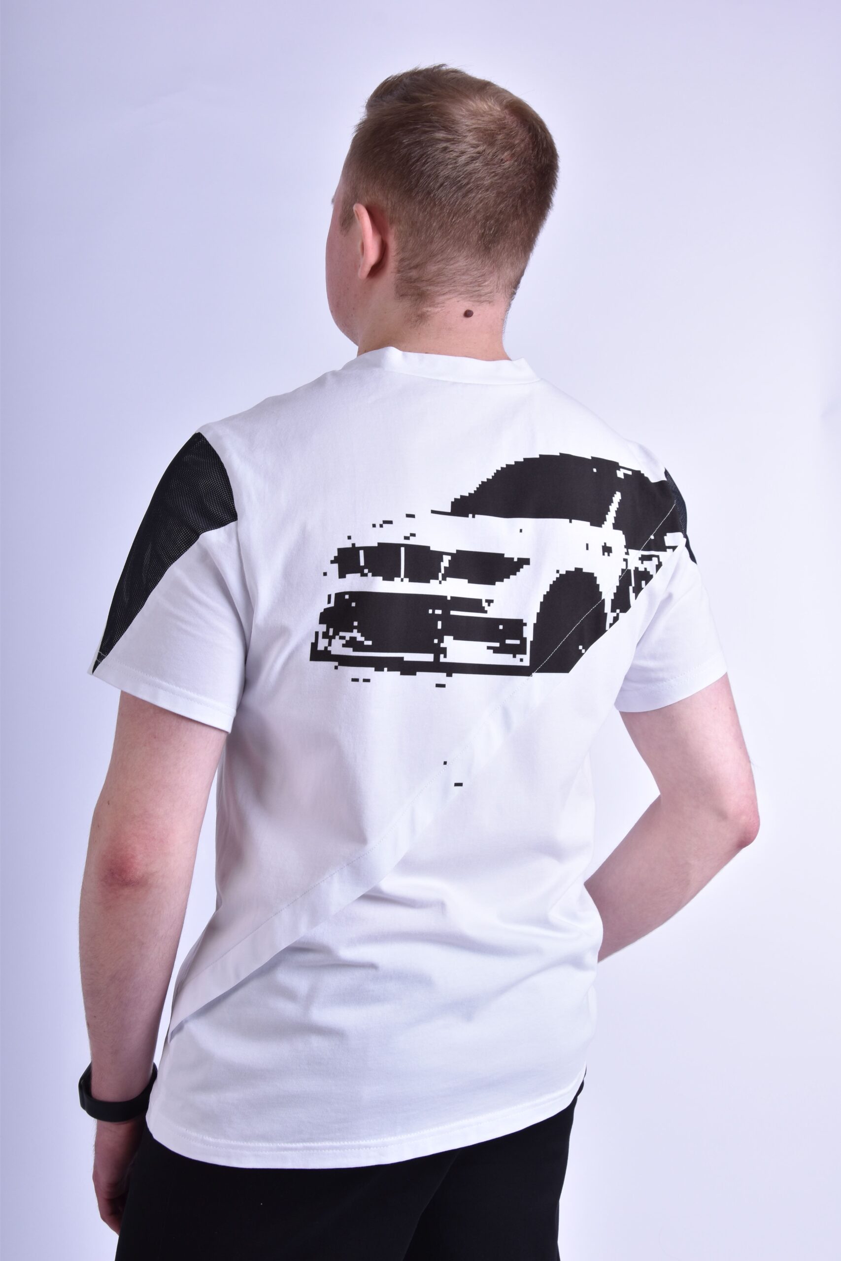 WYKRÓJ MĘSKIEGO T-SHIRTA - obrazek 7
